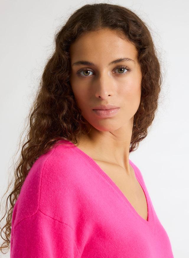 Majestic Filatures Pull Rose Col V Manches Longues En Cachemire Cachemire