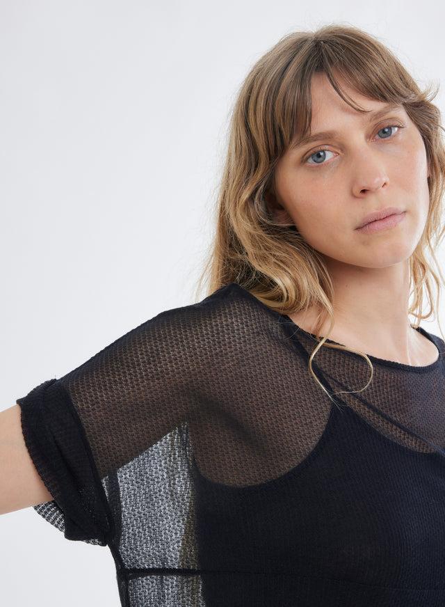 Majestic Filatures T-shirt Maille Ajourée Noir Col Rond Manches Courtes En Micro Modal Et Cachemire Micro Modal / Cachemire