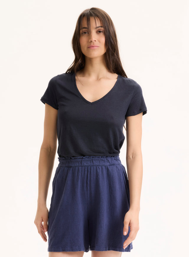 Majestic Filatures T-shirt Marine Manches Courtes Col V En Lin Et Elasthanne Lin / Elasthanne