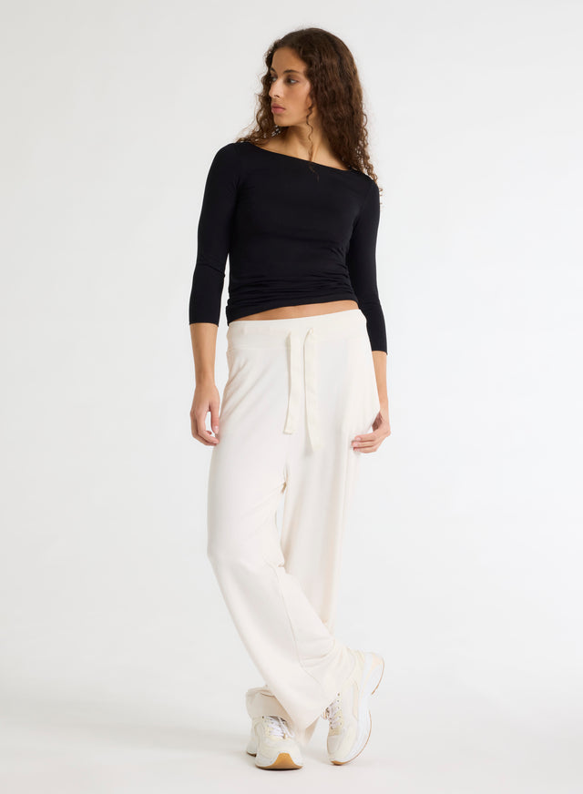 Majestic Filatures T-shirt Noir Adèle Col Bateau En Viscose Et Élasthanne Viscose / Élasthanne