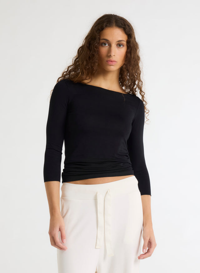 Majestic Filatures T-shirt Noir Adèle Col Bateau En Viscose Et Élasthanne Viscose / Élasthanne