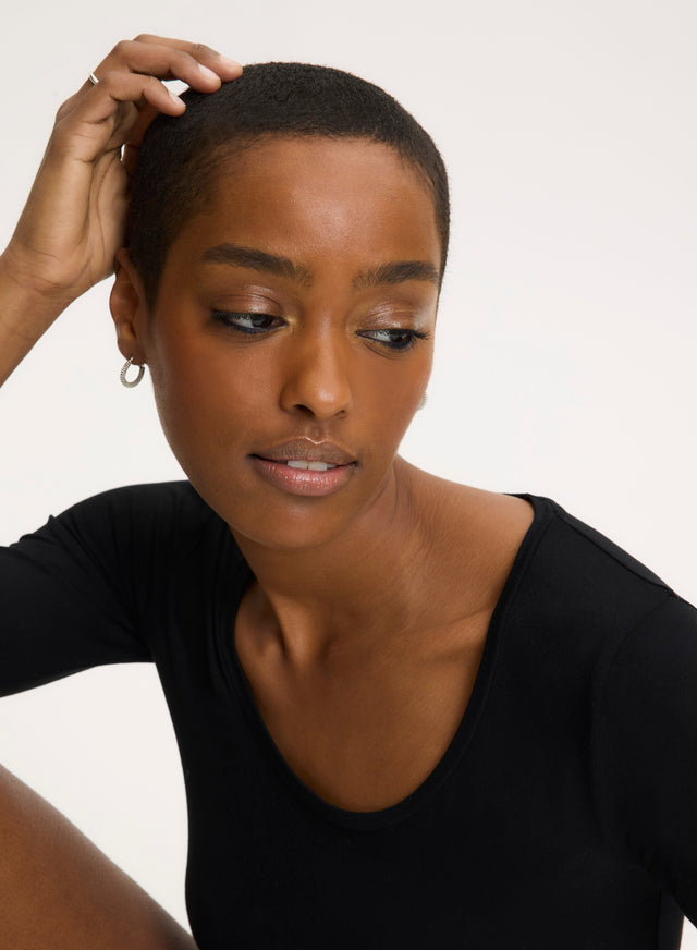 Majestic Filatures T-shirt Noir Col U Manches Coudes En Viscose / Élasthanne Viscose / Élasthanne