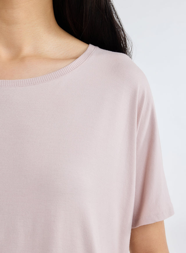 Majestic Filatures T-shirt Rose Clair Oversize Col Rond Manches Courtes En Viscose Et Élasthanne Viscose / Élasthanne