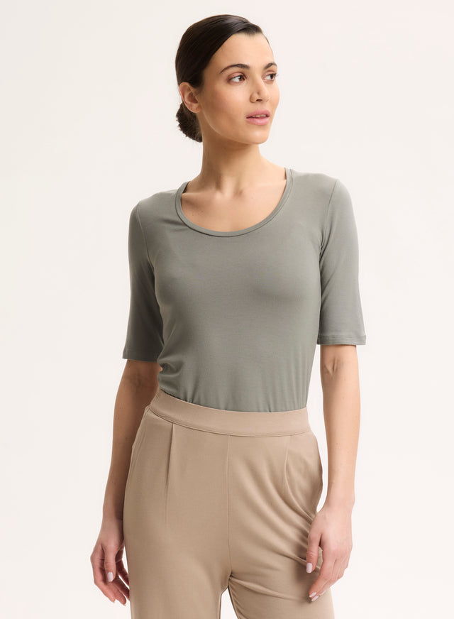 Majestic Filatures T-shirt Vert Col U Manches Coudes En Viscose / Élasthanne Viscose / Élasthanne