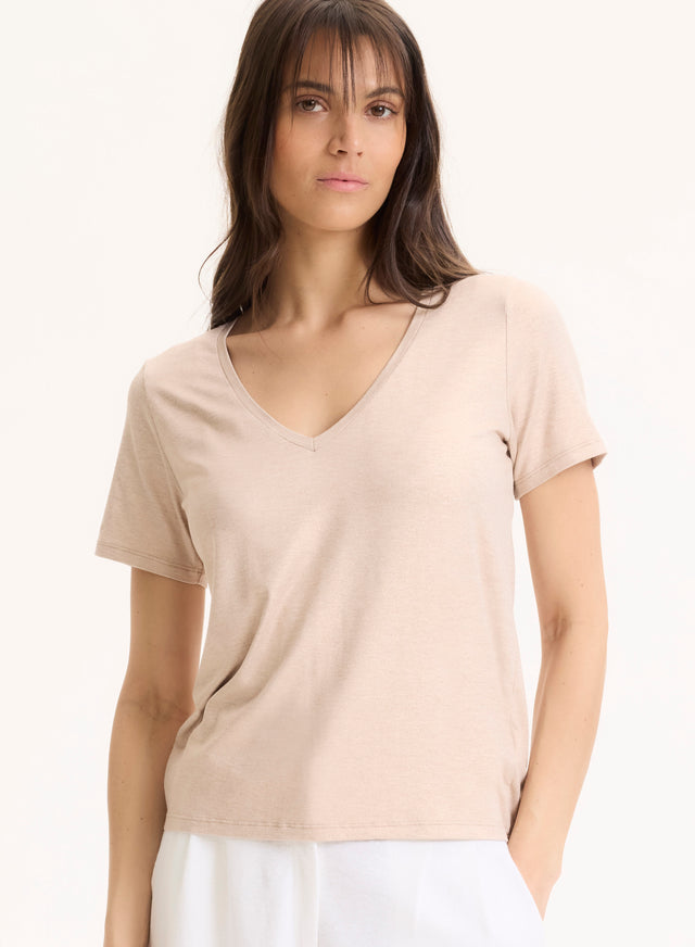 majestic filatures Tee shirt Beige Col V Manches Courtes en Viscose / Élasthanne Viscose / Élasthanne