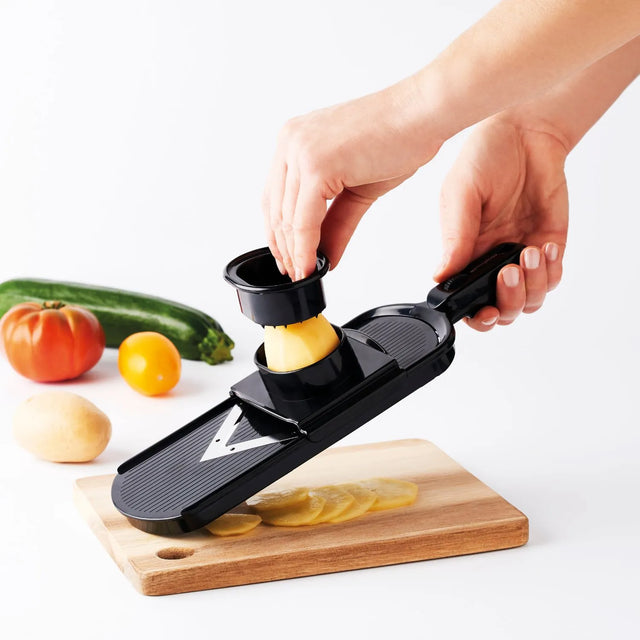 Mastra Mandoline à Main - Lame V - Noir