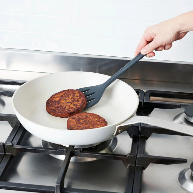 Mastra Spatule Ajourée - Retourneur - Tout Silicone