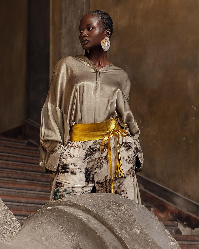 mes demoiselles blouse Suram Chemise oversize en satin viscose kaki