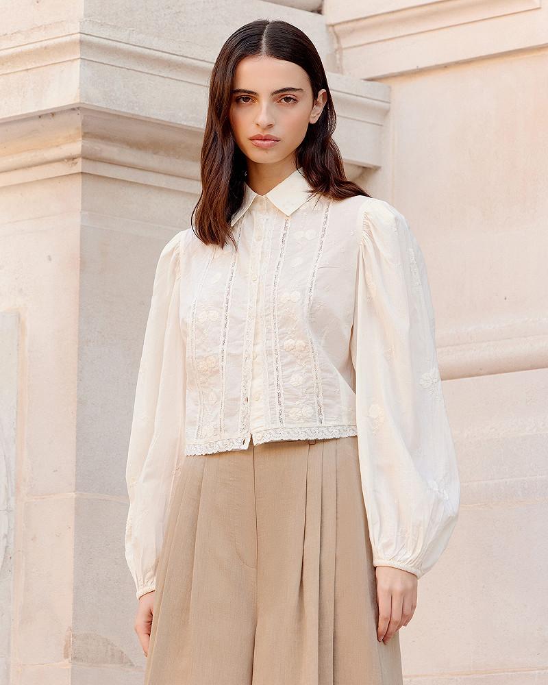 Mes Demoiselles Chemise Sauge Chemise Courte écru En Coton Brodé Et Dentelle