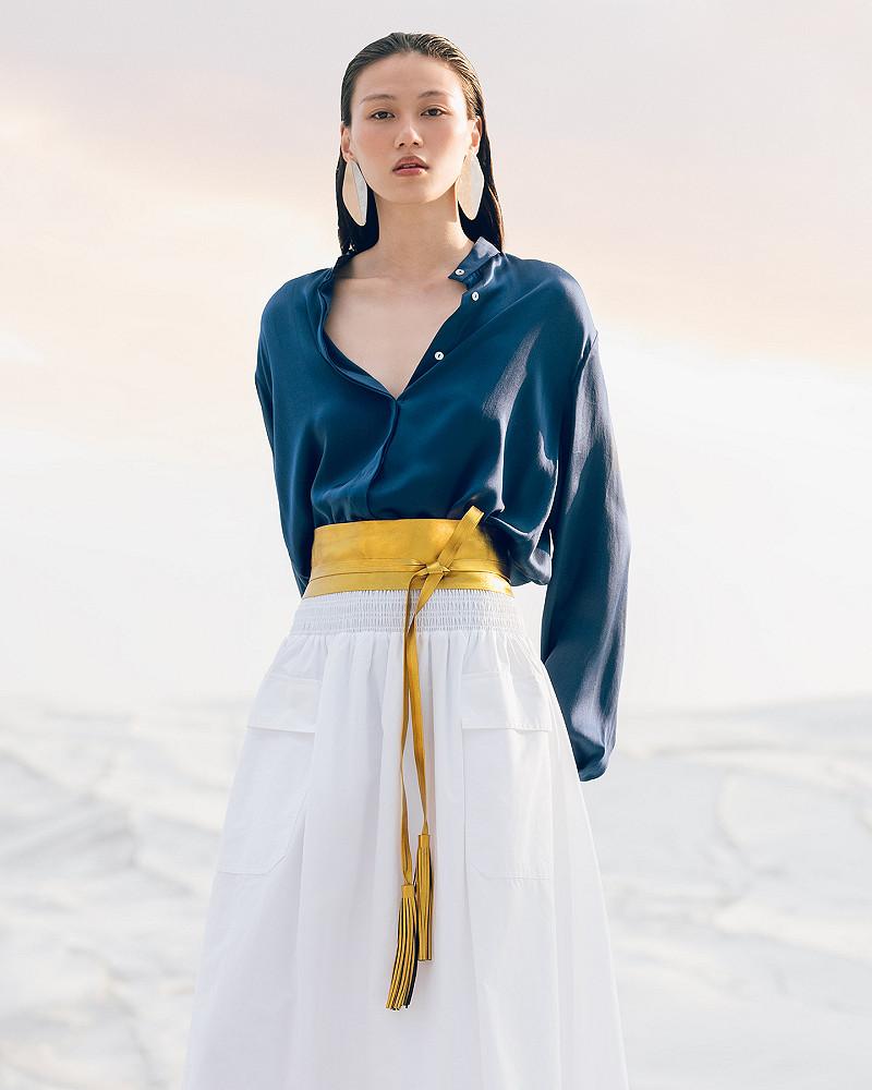 Mes Demoiselles Chemise Silveness Chemise En Satin De Soie Bleue Nuit Aux Lignes épurées