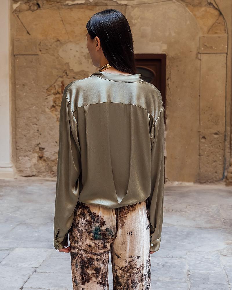 Mes Demoiselles Chemise Siwa Chemise épurée En Satin Viscose Kaki Profond