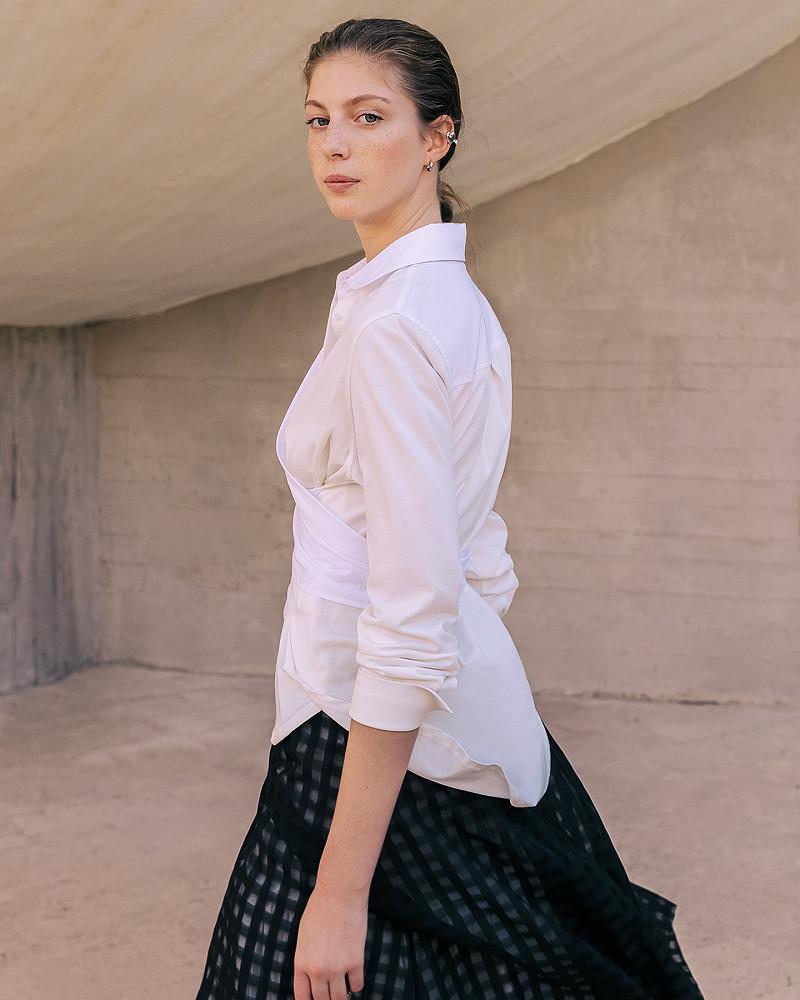 Mes Demoiselles Chemise Violette Dualité Des Cotons Pour Cette Chemise Croisée Blanche