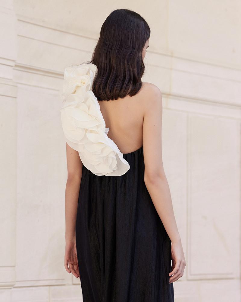 Mes Demoiselles Robe Peonie Robe Longue De Soirée Noire Et Fleur Blanche
