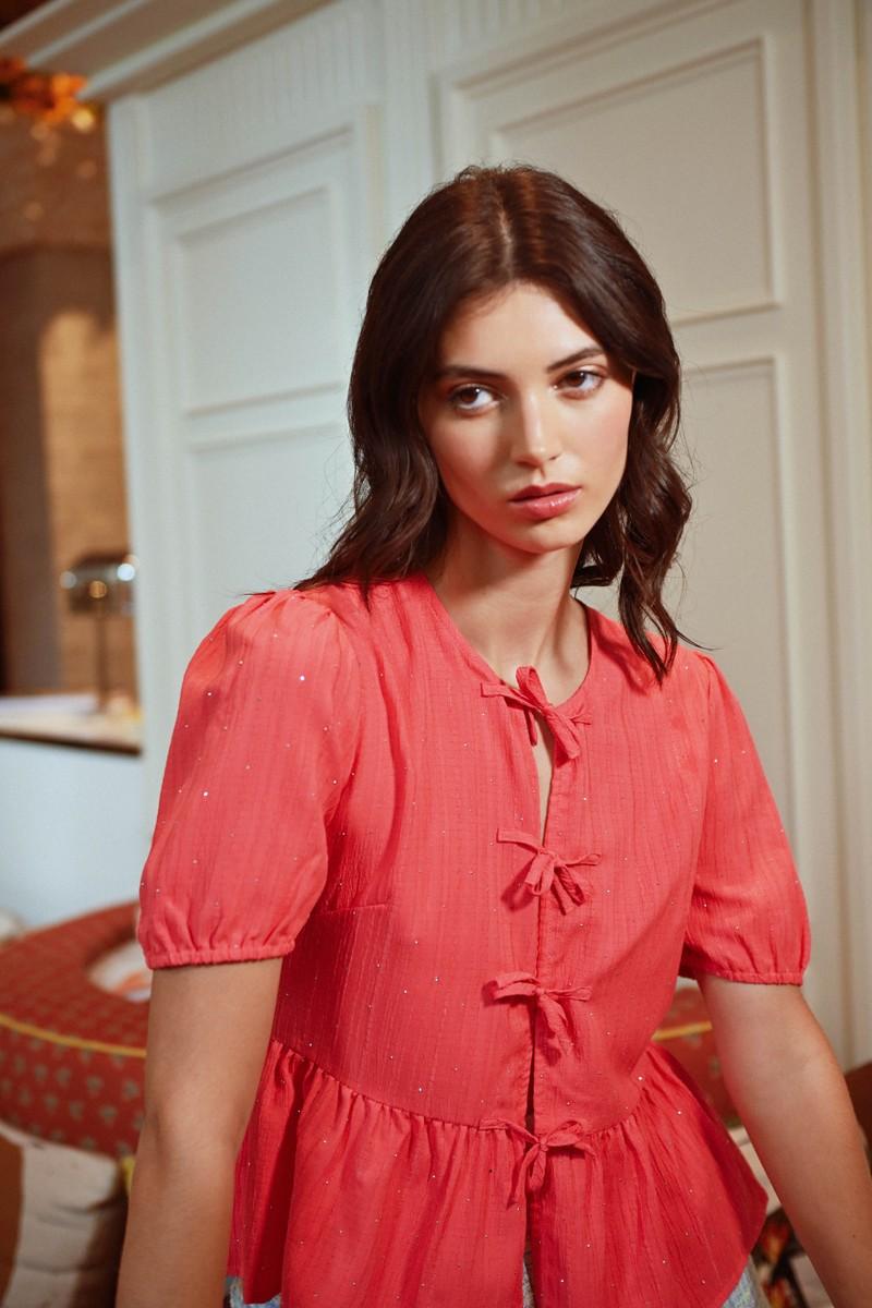 molly bracken Blouse parsemée de strass à nouer