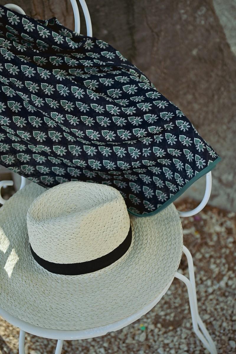 Molly Bracken Foulard Imprimé Ethnique