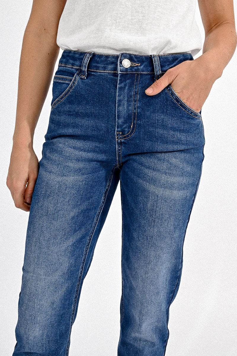 Molly Bracken Jean Straight