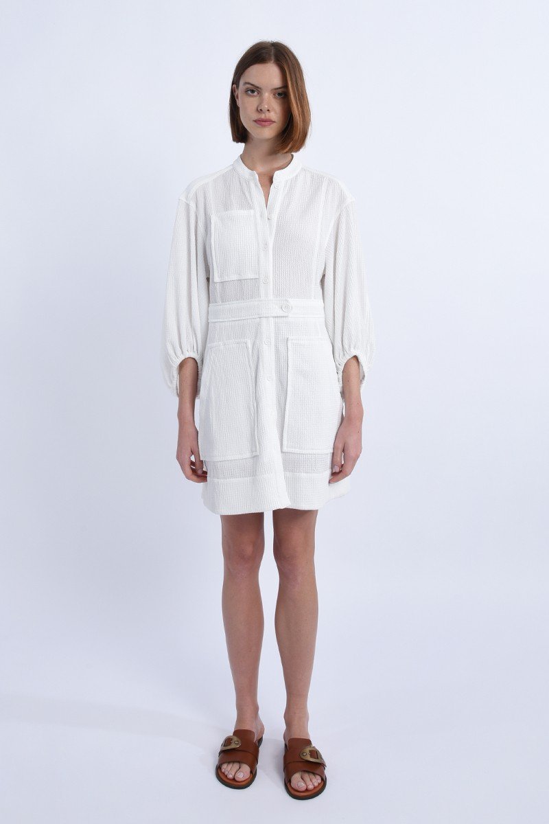 Molly Bracken Robe Blanche à Manches Bouffantes