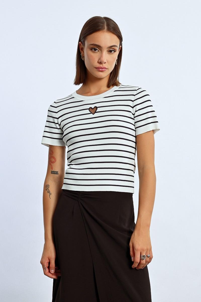 Molly Bracken T-shirt Rayé Avec Ouverture En Cœur