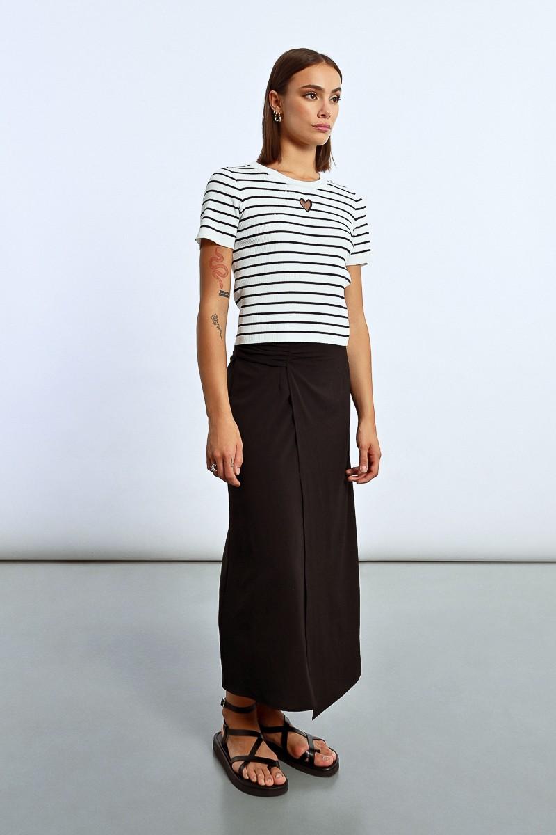 Molly Bracken T-shirt Rayé Avec Ouverture En Cœur