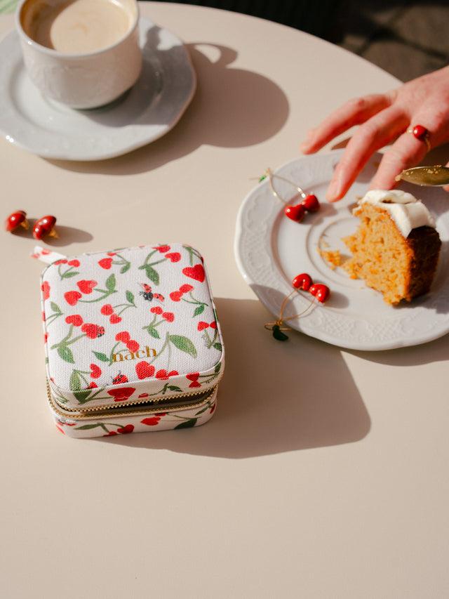 nach bijoux Boîte à bijoux cerises et cœurs - Chérie Cherry