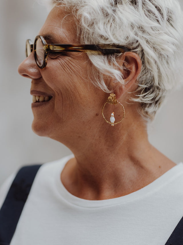 Nach Bijoux Boucles D'oreilles Cacatoès Sur Cercle Fleuri - Capsule Anniversaire