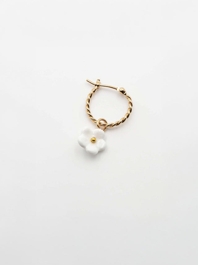 nach bijoux Mini créole fleur blanche - Vendue à l'unité