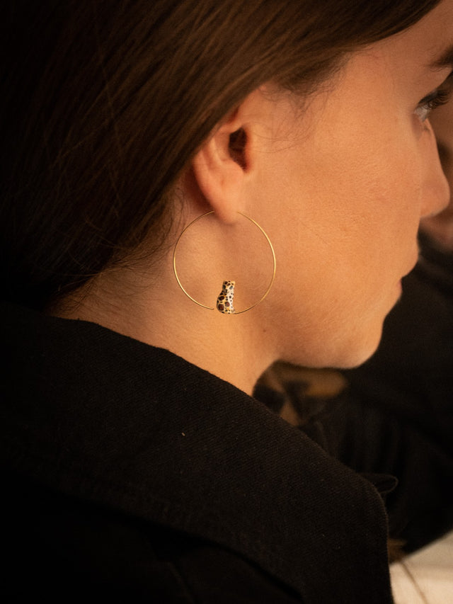 Nach Bijoux Petites Créoles Léopard Assis