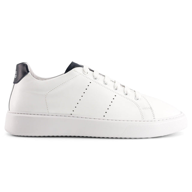 national standard Sneakers basses en cuir nappa blanc et bleu marine national standard Sneakers basses en cuir nappa blanc et bleu marine