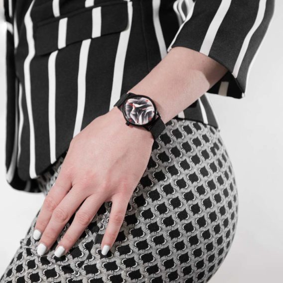 Nepto Montre Black Flower – Mesh Métal Noir