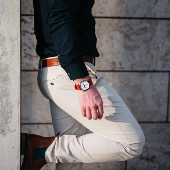 Nepto Montre White Reverso – Silicone Rouge