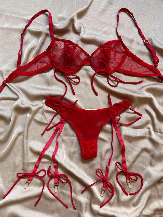 nina des criquets Ensemble "KISS ME"