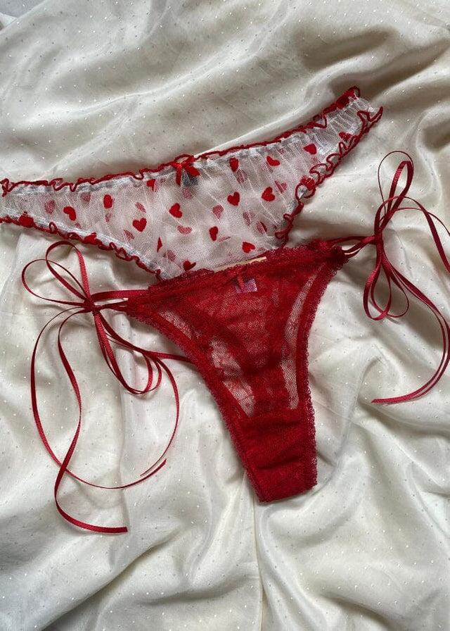 nina des criquets String "NINA VALENTINE" rouge