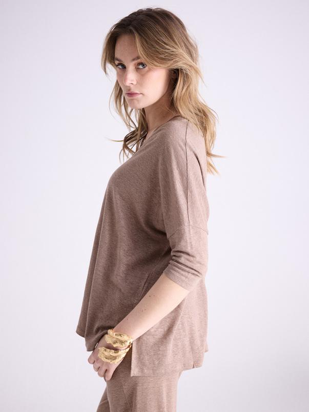 Notshy T-shirt Poncho Lin Emilie T-shirt Jersey De Lin