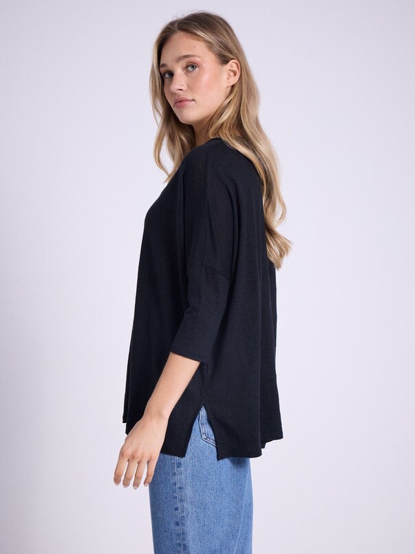 Notshy T-shirt Poncho Lin Emilie T-shirt Jersey De Lin