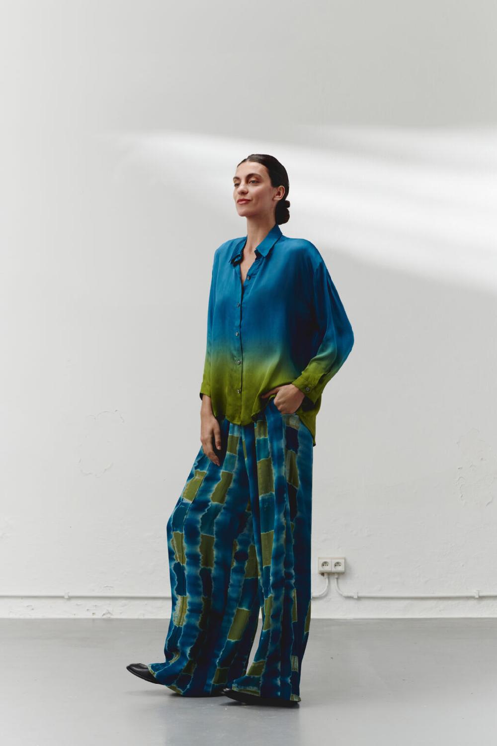 Nous Antwerp MEGANNE BLOUSE I Ombre Indigo
