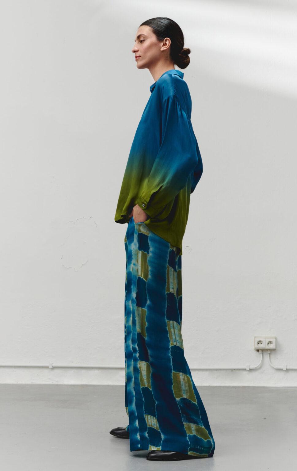 Nous Antwerp MEGANNE BLOUSE I Ombre Indigo