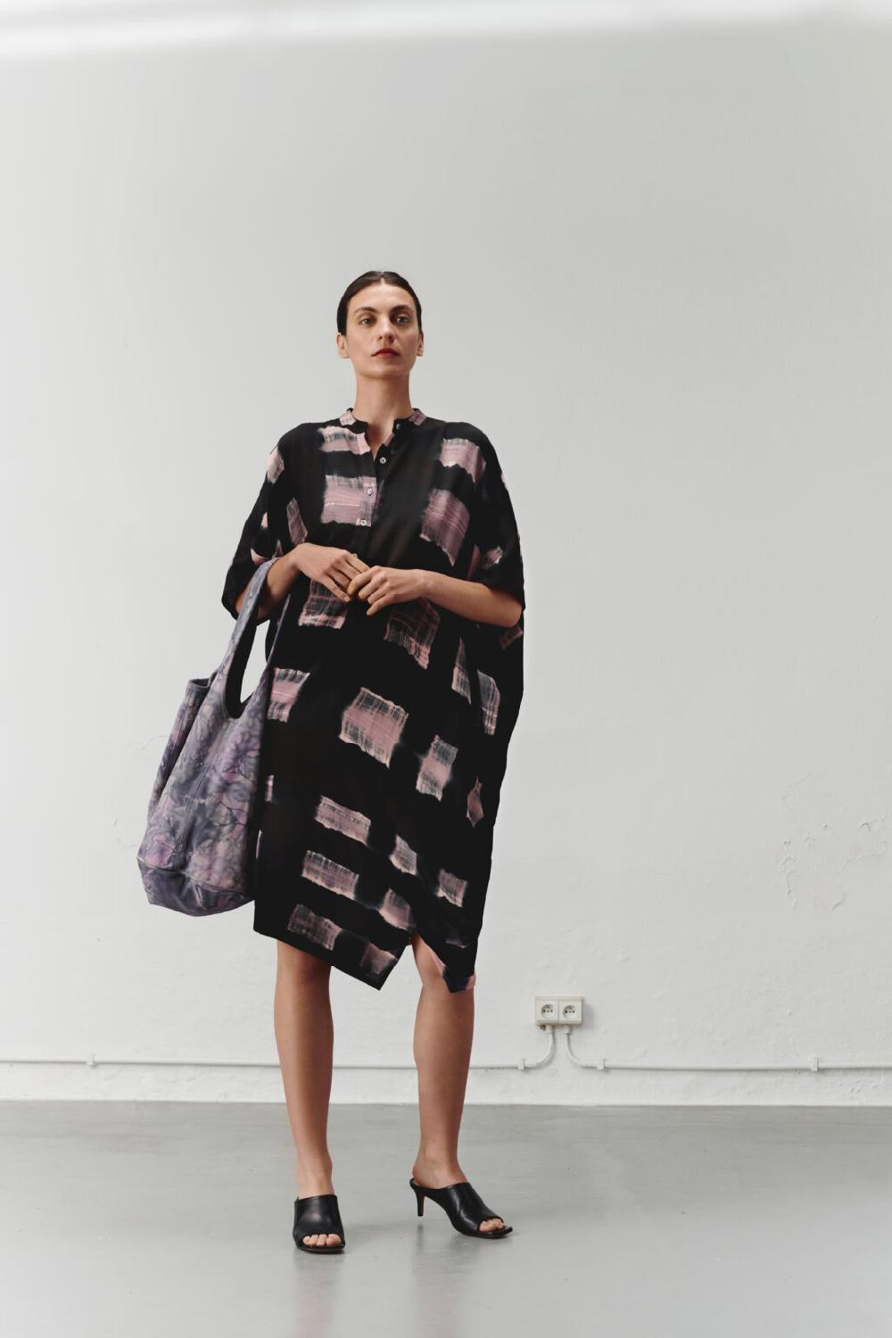 Nous Antwerp SAM KAFTAN I Irregular Check Blackish