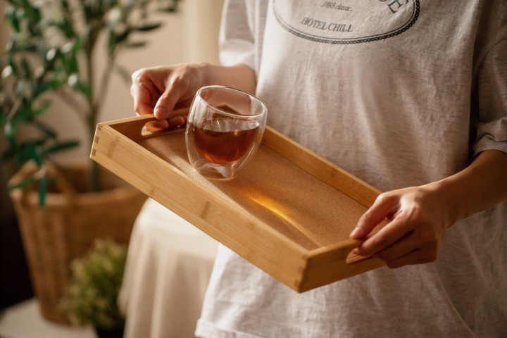 nuts innovations Bambus Tablett mit Kork inlay klein