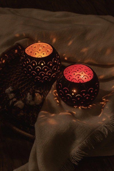 Nuts Innovations Teelichthalter Kokosnuss Halbkreis Rot