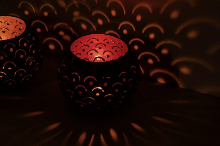 nuts innovations Teelichthalter Kokosnuss Halbkreis rot