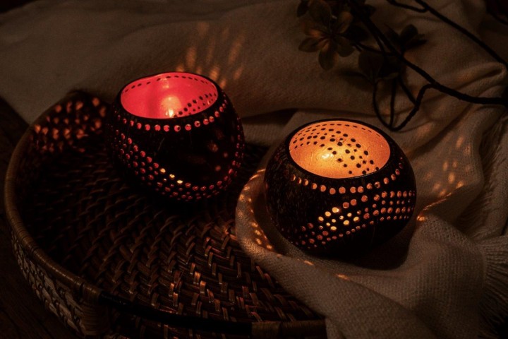 nuts innovations Teelichthalter Kokosnuss Wellen Gold