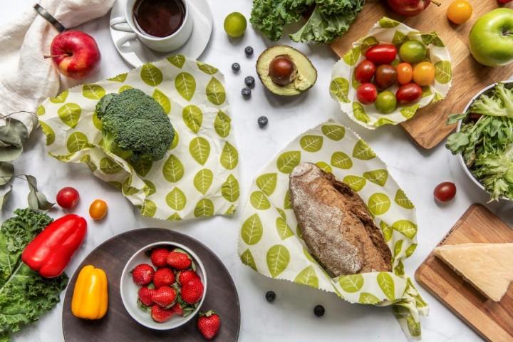 nuts innovations Vegane Wachstuch Rolle "Grüne Blätter"