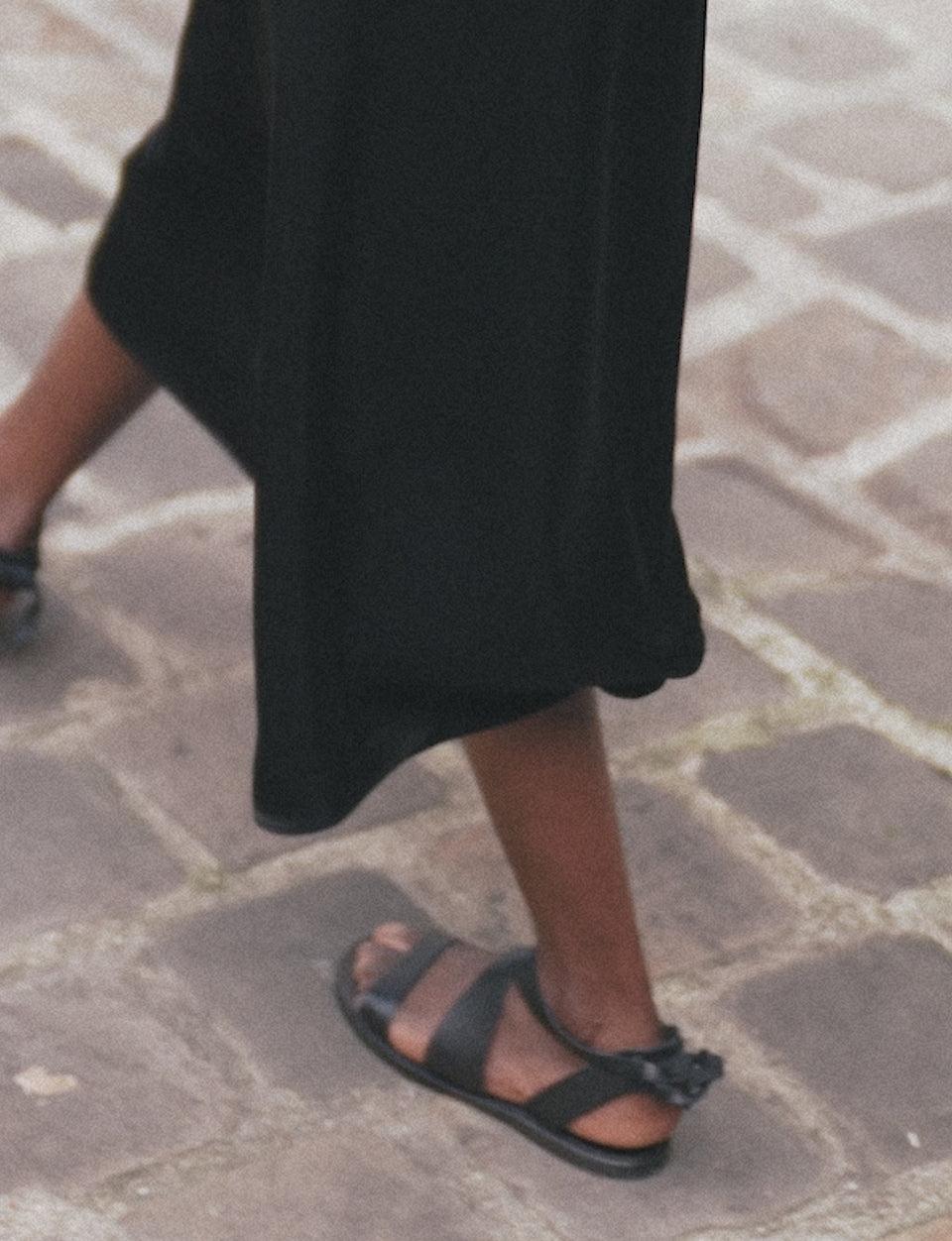 Officine Generale Robe Ila Viscose Italienne NOIR