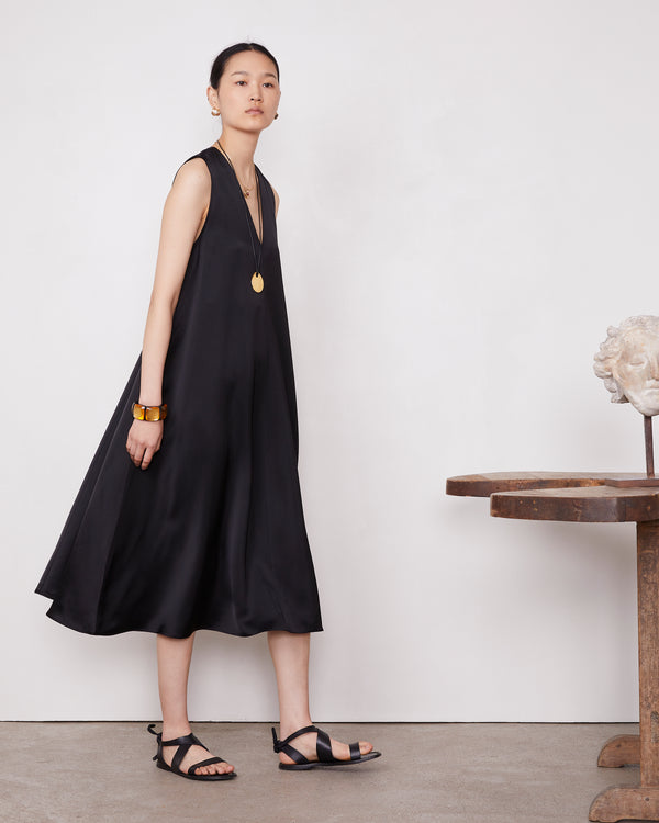 Officine Generale Robe Ila Viscose Italienne NOIR