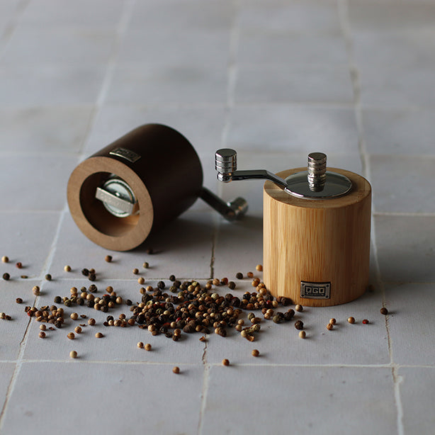 ogo living Moulin à poivre à manivelle en bois 9 cm