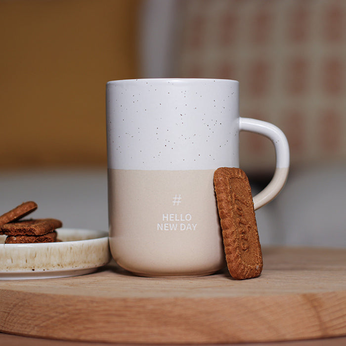 Ogo Living Mug Beige En Grès à Message "hello New Day" 580ml