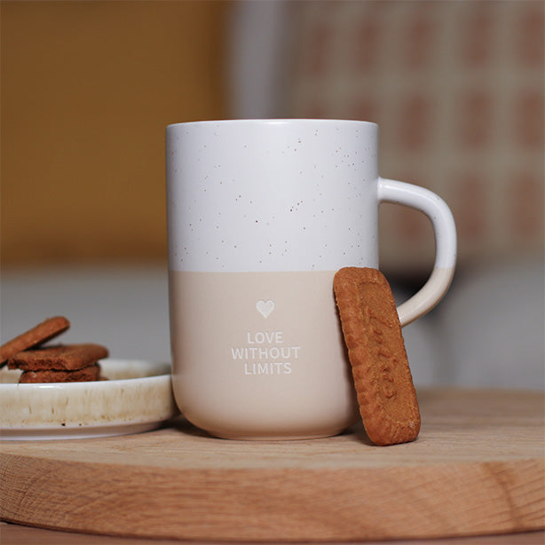 Ogo Living Mug Beige En Grès à Message "love Without Limits" 580ml