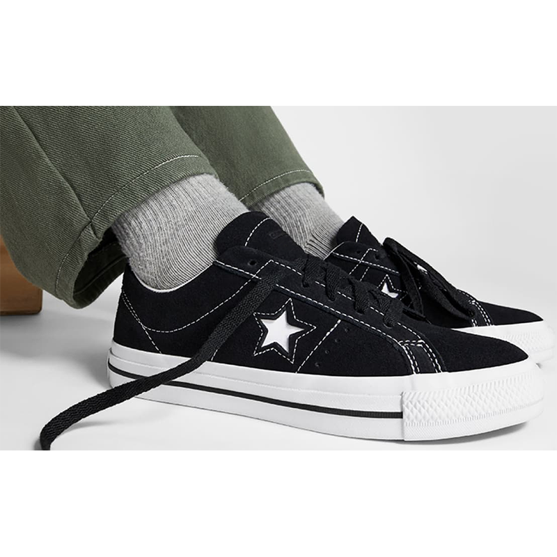 Opp France Black Leather All-match Low-top Lace-up Star-studded Casual Shoes For Men And Women