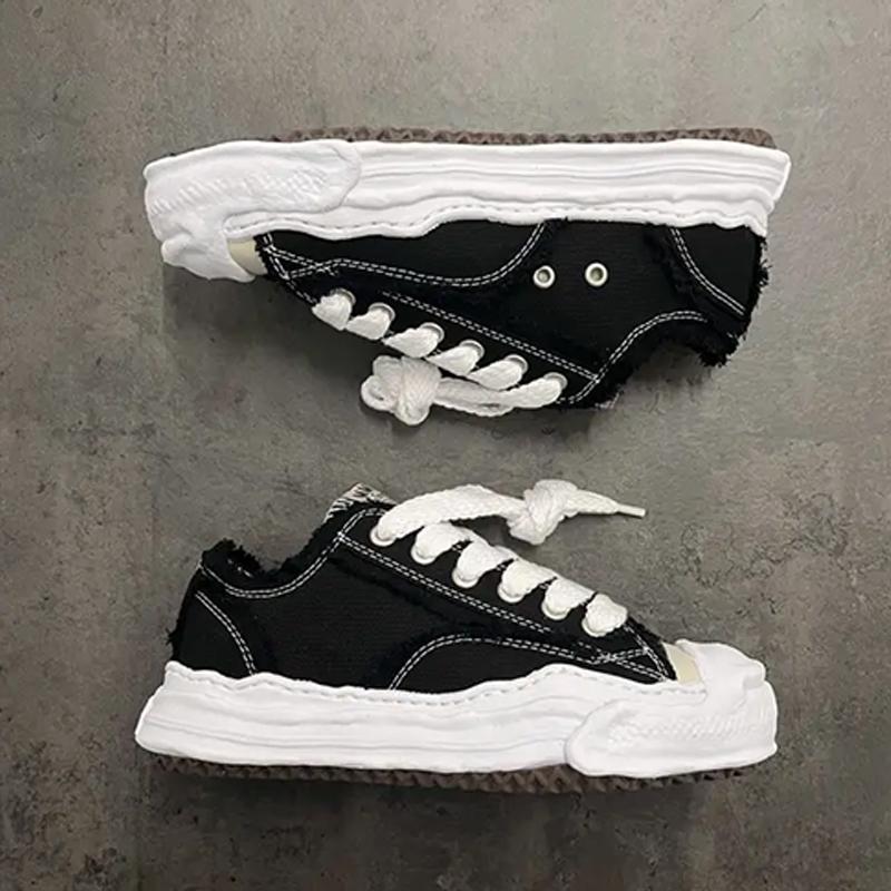 Opp France Black Thread Niche Lace-up Low-top Men’s Casual Shoes