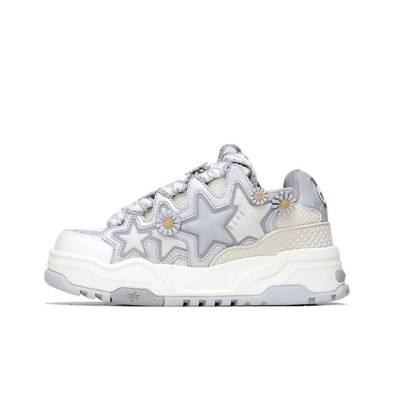 opp france Silver grey flower and star decorated trendy men’s and women’s casual shoes